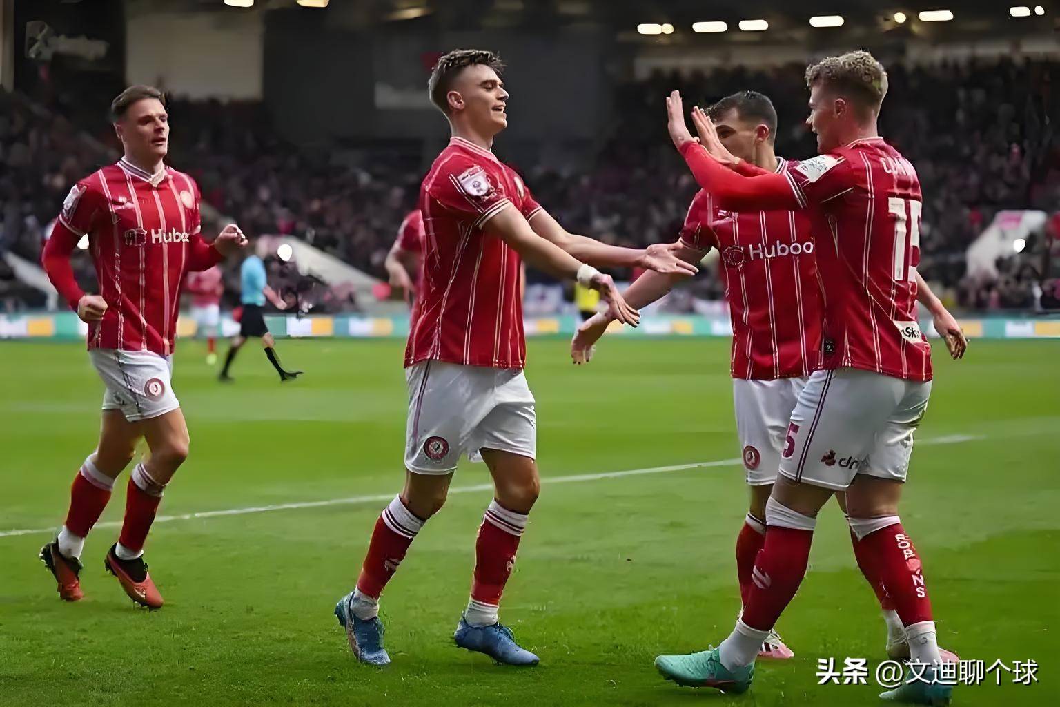 职业足球顶级赛事迎来紧张对决，预测胜负，气势如虹