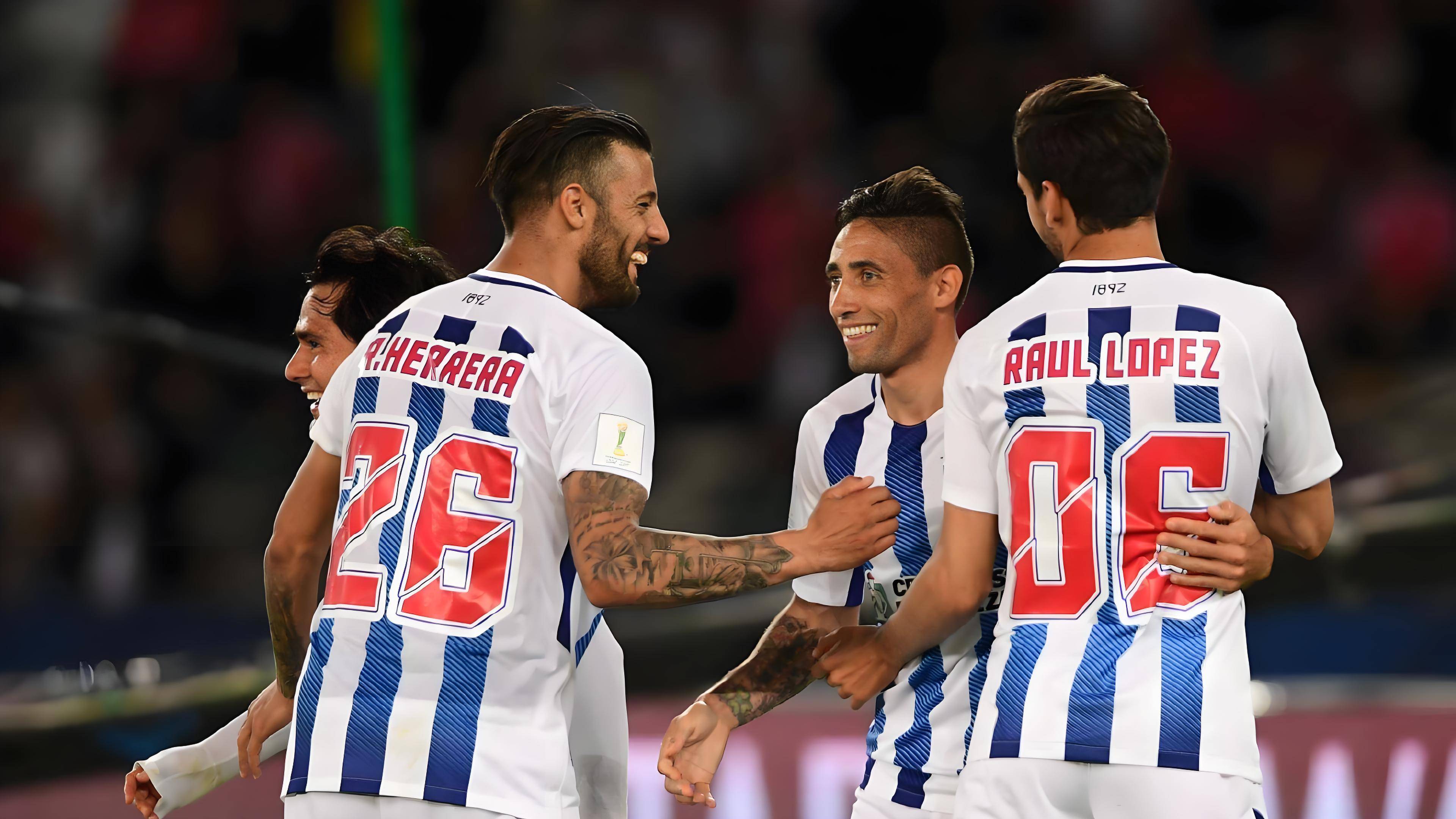 热那亚士气高涨，球队表现一路飙升，引发热议