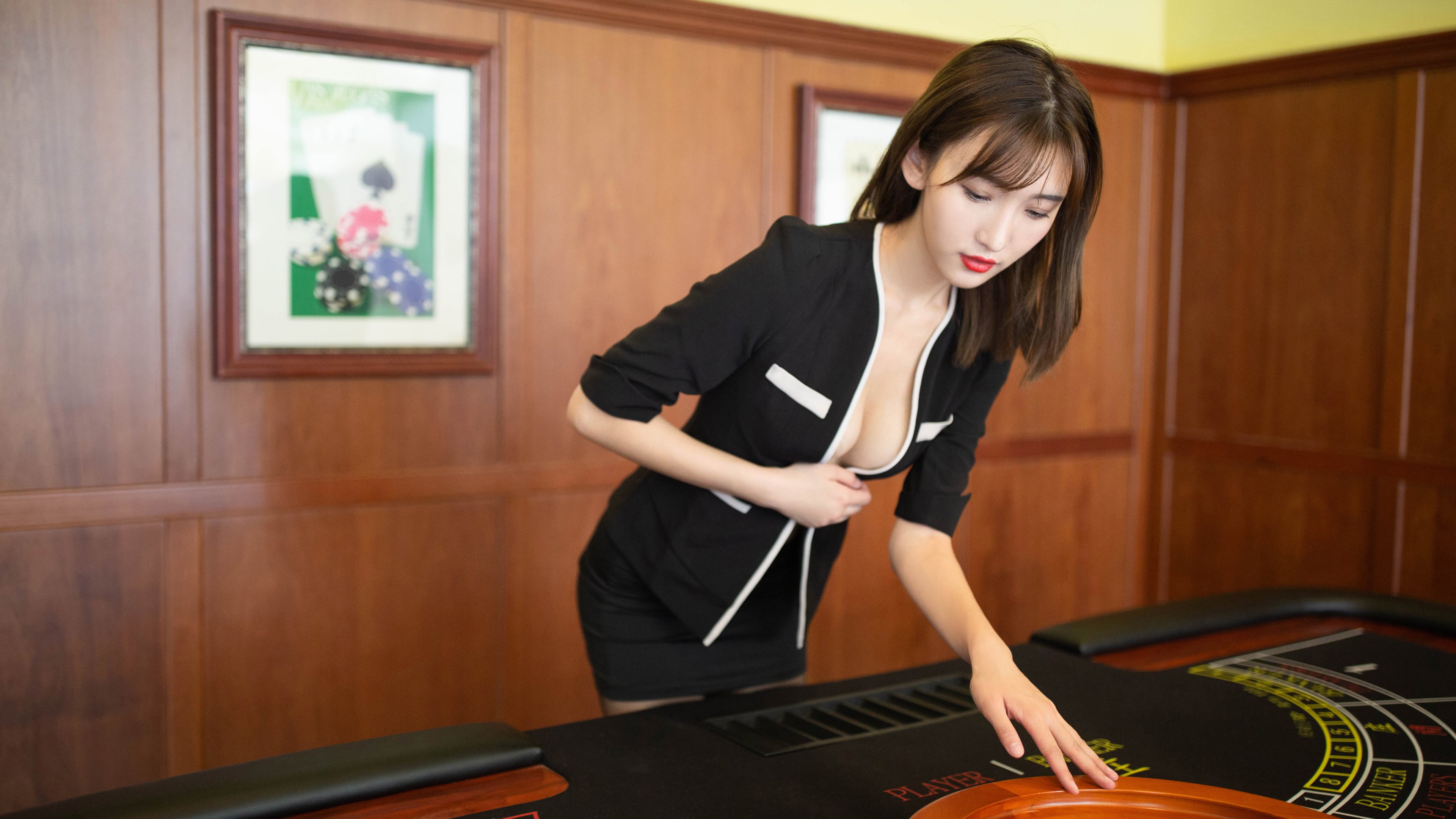 冰岛冰川火山轰塌北欧堡垒！阿尔瓦雷斯独造三球，上演单兵爆破教科书