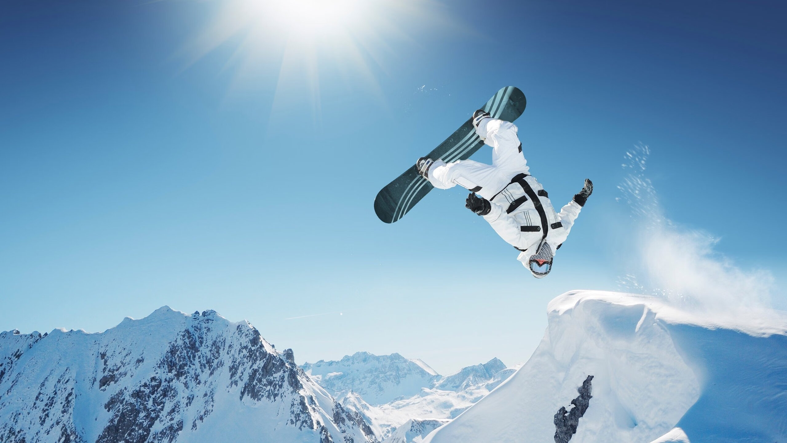 东契奇独舞51分难救主！深圳队上演惊天逆袭，跨洲表演赛终结掘金不败神话