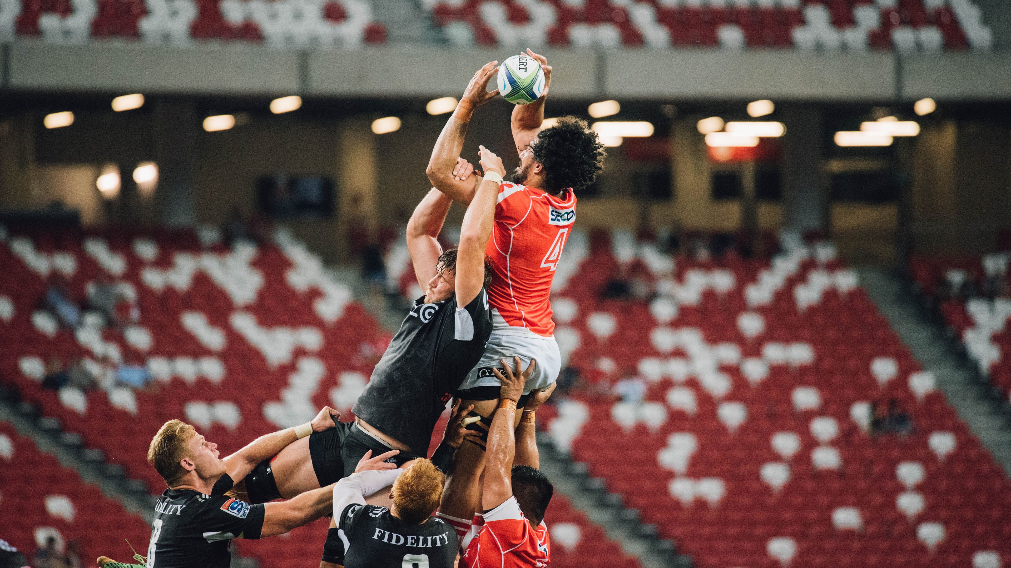 绿茵场上的交响指挥家,维尼修斯如何以一己之力主宰西波之战