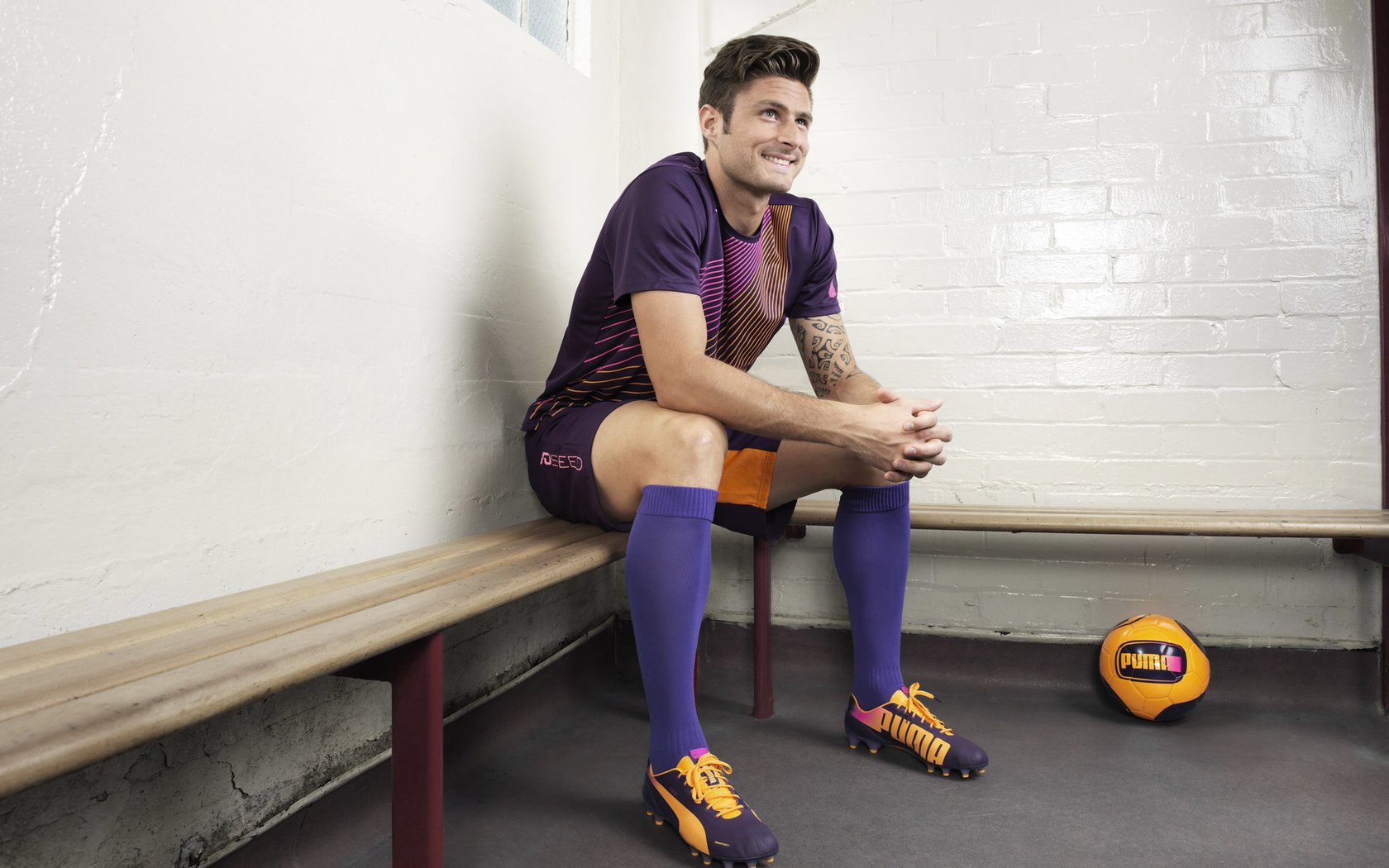 惊天冷门!玻利维亚爆冷淘汰法国,蒂亚戈成关键先生书写足球传奇